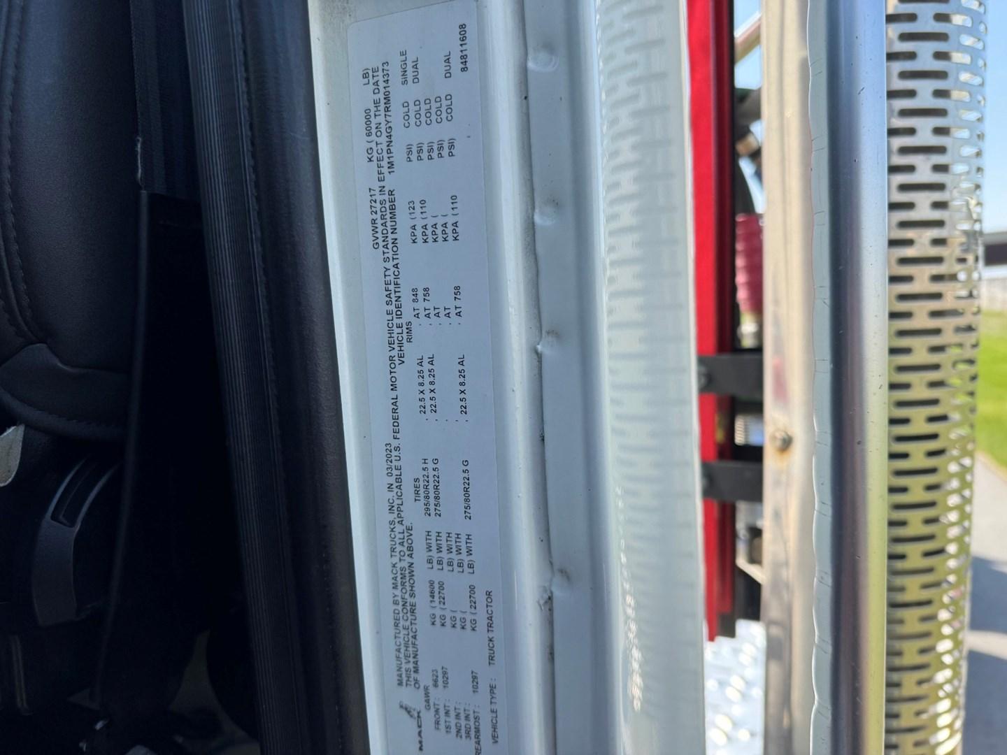 2023 Mack Pinnacle in Ankeny, IA — photo 19